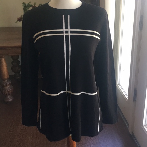 NWOT Alfani Black and White Sweater. - Picture 1 of 5